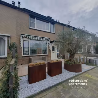 Gemeubileerd huis met tuin in Zwijndrecht