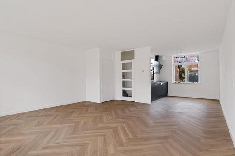 Woning aan het water met 4 slaapkamers - Afbeelding 4