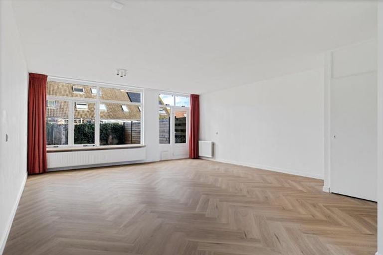 Woning aan het water met 4 slaapkamers - Afbeelding 6