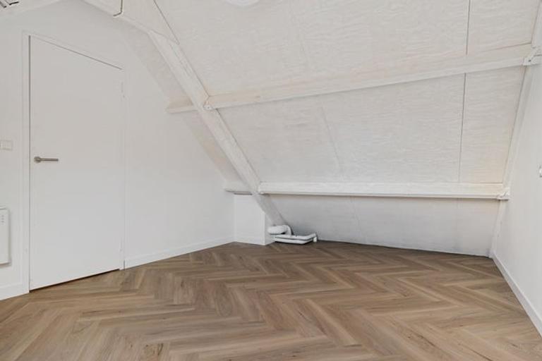 Woning aan het water met 4 slaapkamers - Afbeelding 23