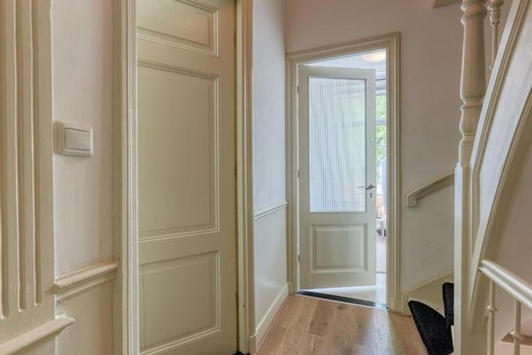 2-slaapkamerappartement met zonnig terras - Afbeelding 3