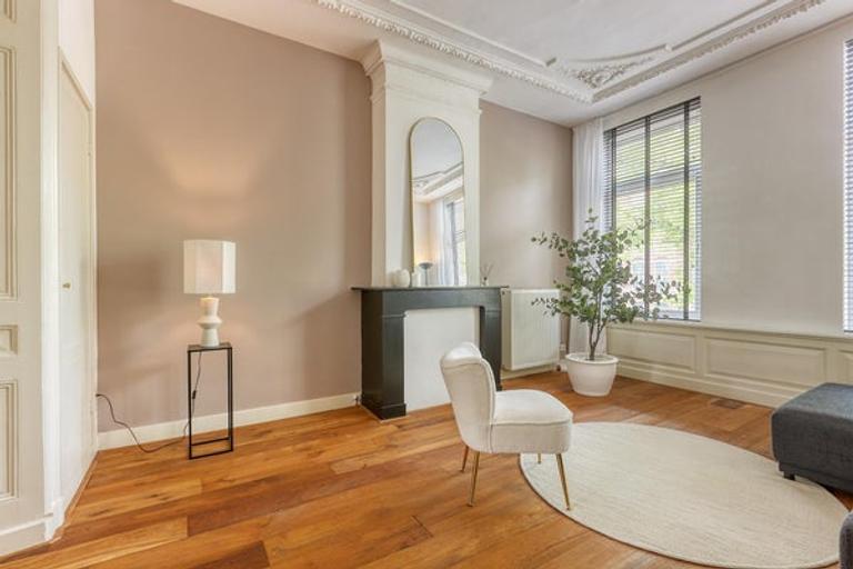 2-slaapkamerappartement met zonnig terras - Afbeelding 4