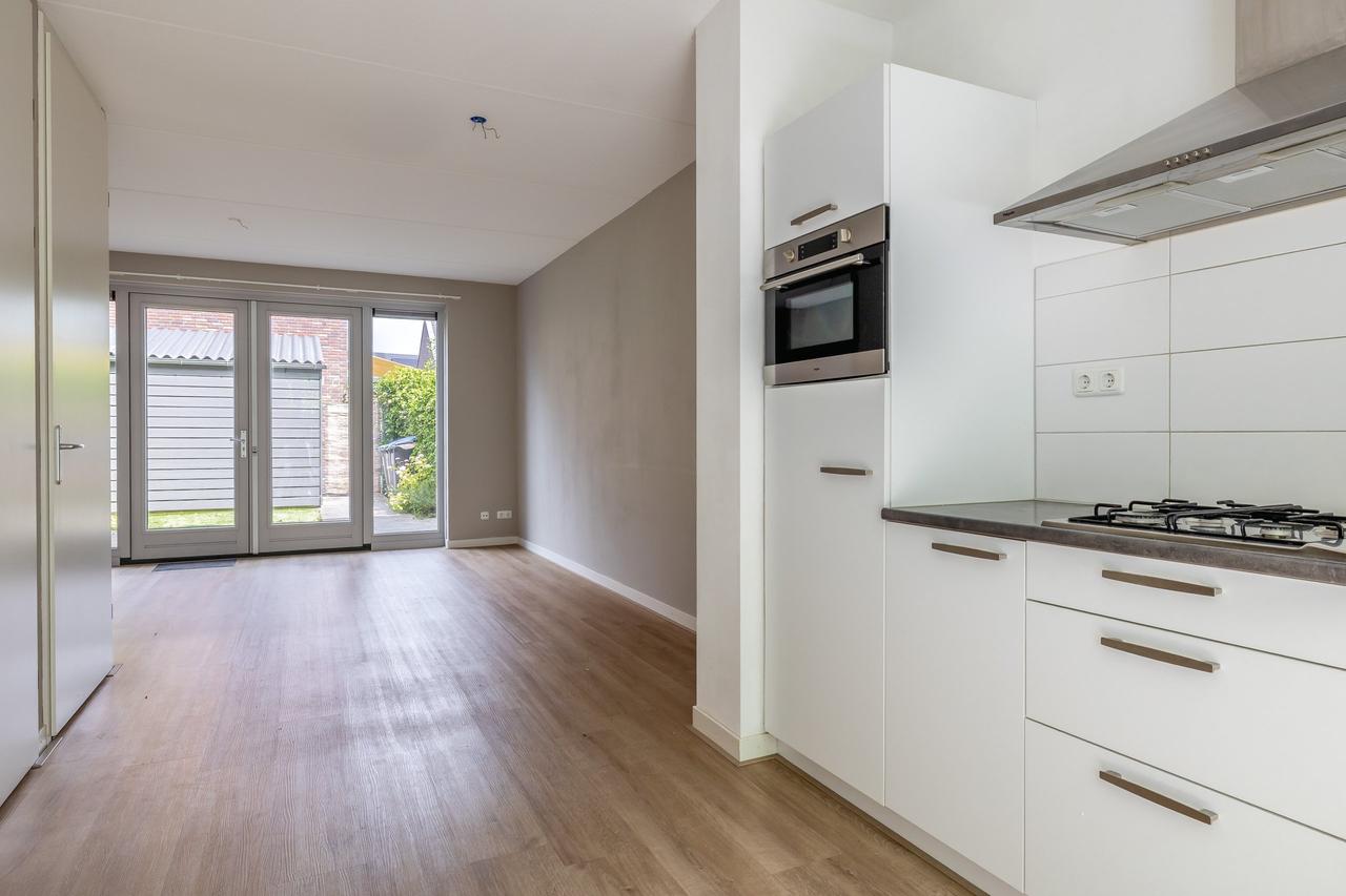 Huis met 4 slaapkamers en tuin - Afbeelding 7