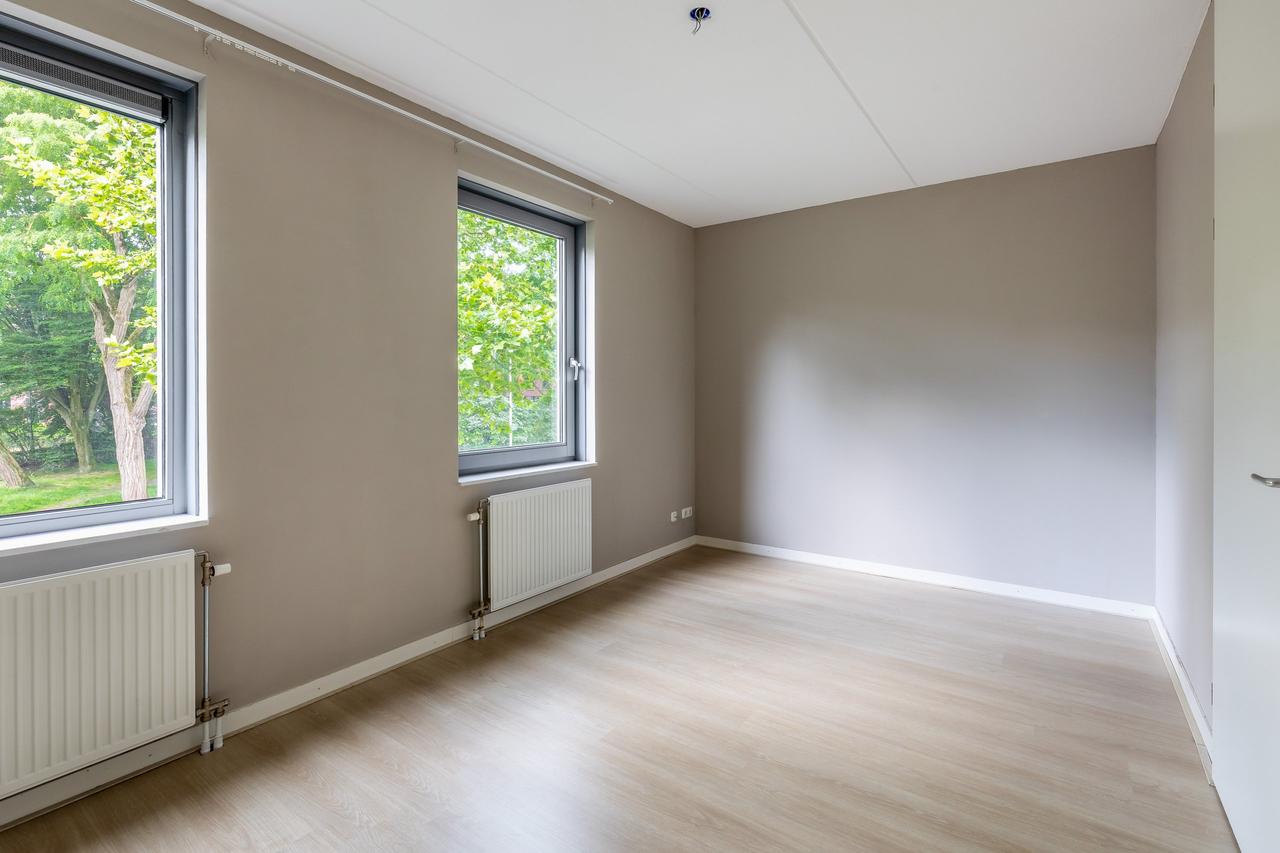 Huis met 4 slaapkamers en tuin - Afbeelding 13