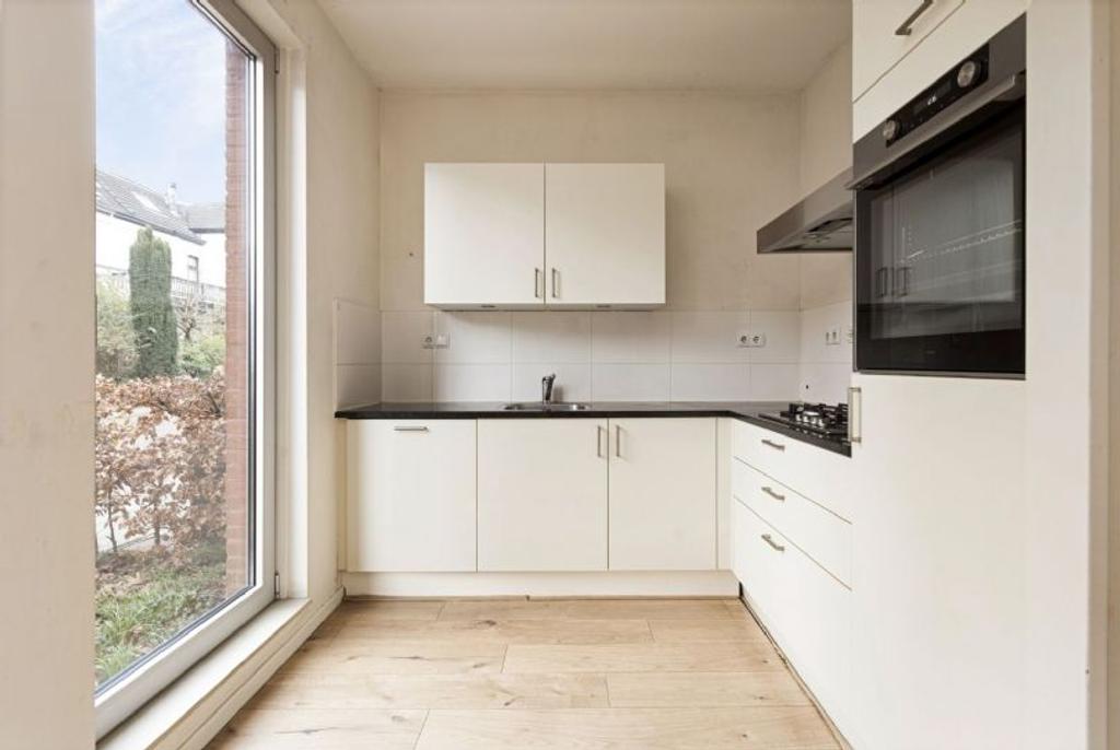 Semi-detached house with garage in Velp - Image 3