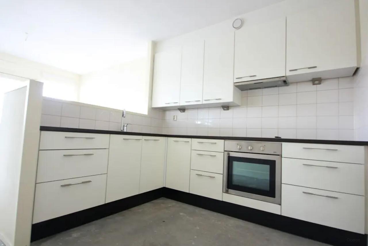 170 m² appartement met terras - Afbeelding 3