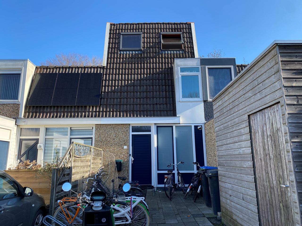 Kamer van 11 m2 met tuin in Lewenborg - Afbeelding 1