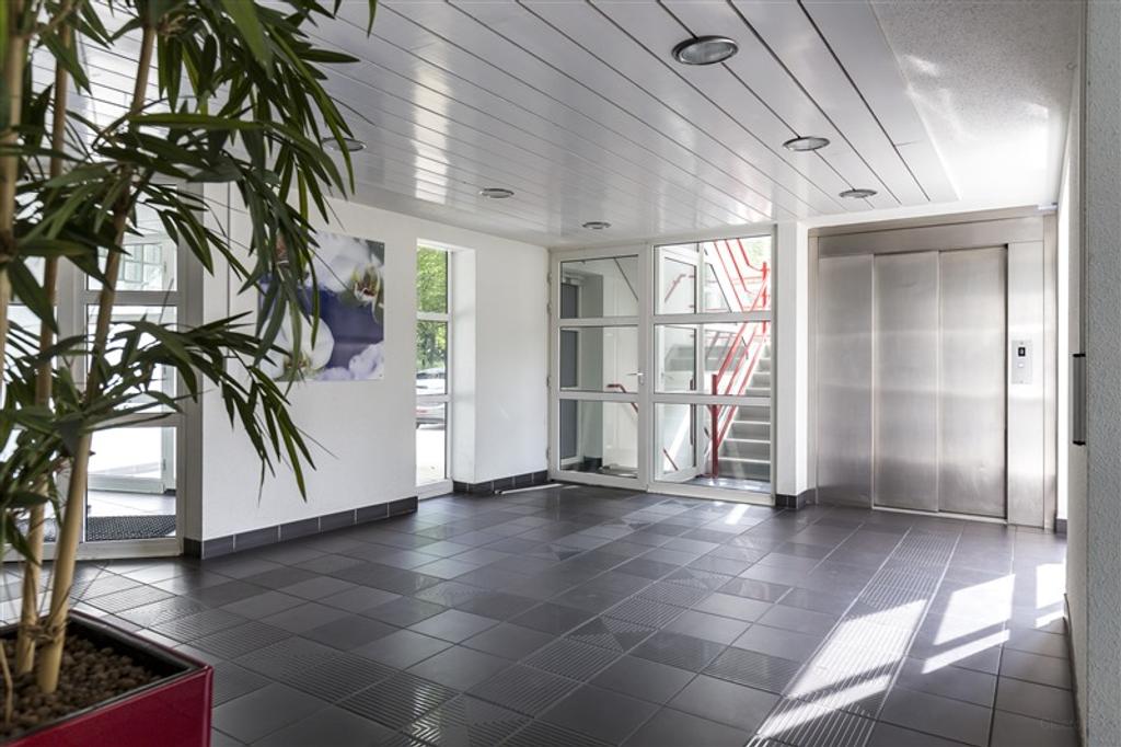 Licht 3-kamerappartement met balkon - Afbeelding 2
