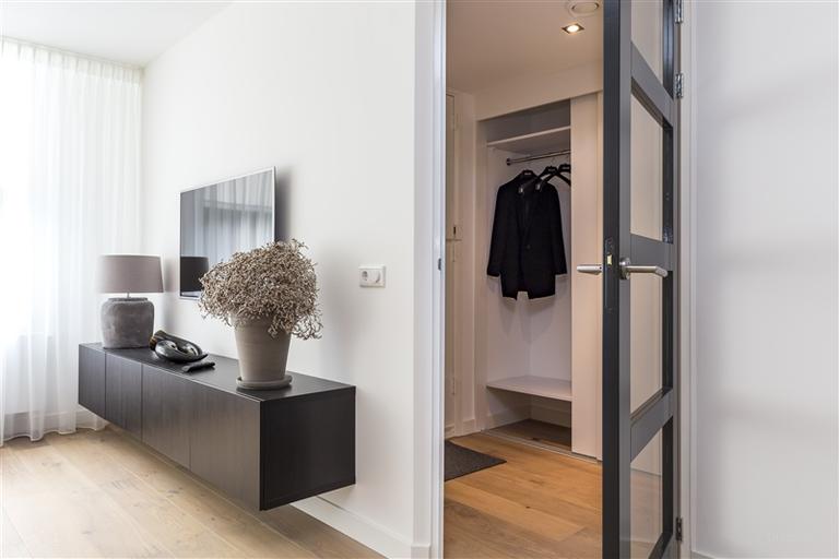 Licht 3-kamerappartement met balkon - Afbeelding 4