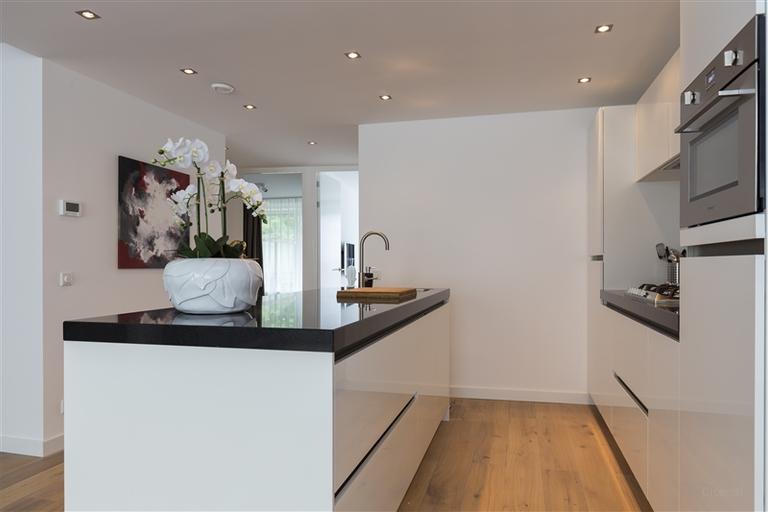 Licht 3-kamerappartement met balkon - Afbeelding 11