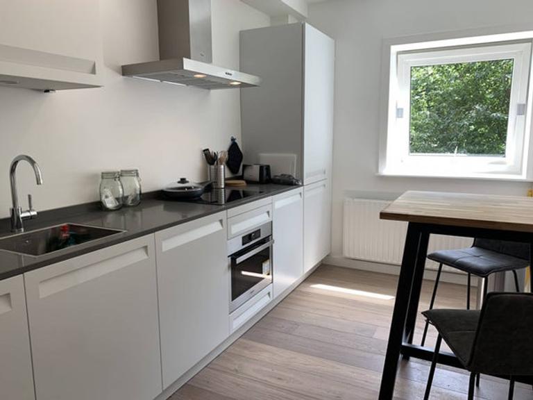 2-slaapkamer appartement met balkon - Afbeelding 4