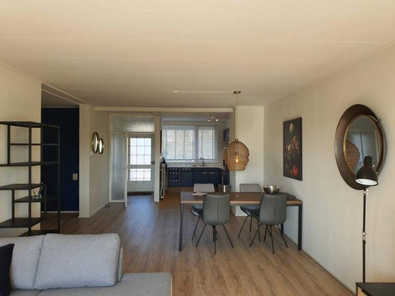 Gemeubileerd 3-slaapkamerappartement met balkon - Afbeelding 3
