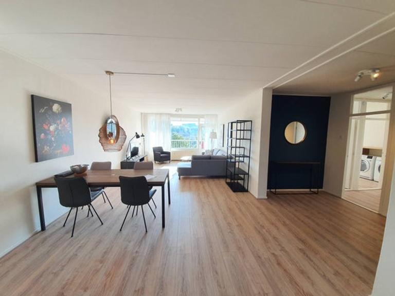 Gemeubileerd 3-slaapkamerappartement met balkon - Afbeelding 4