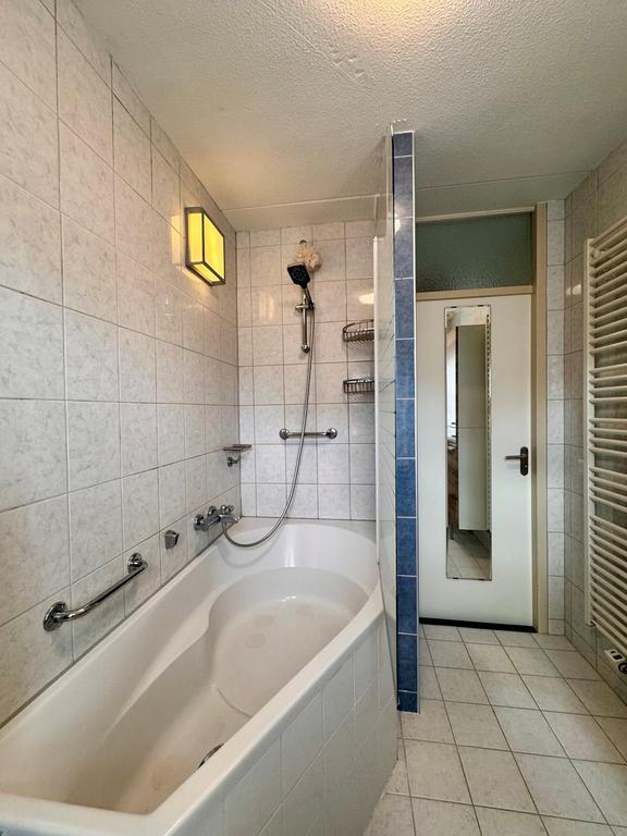 5-bedroom house with garden in Mook - Image 19