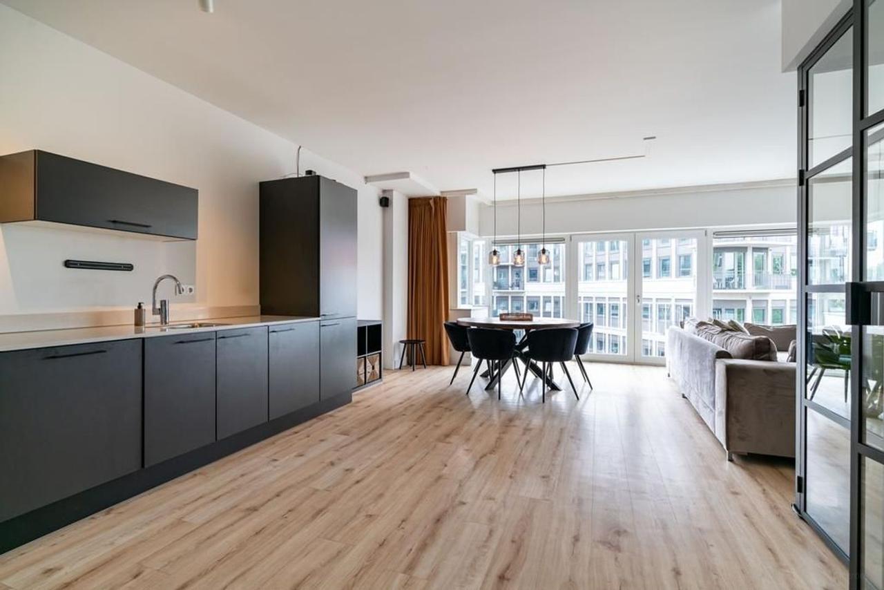 Gemeubileerd 5-kamerappartement met parking - Afbeelding 8