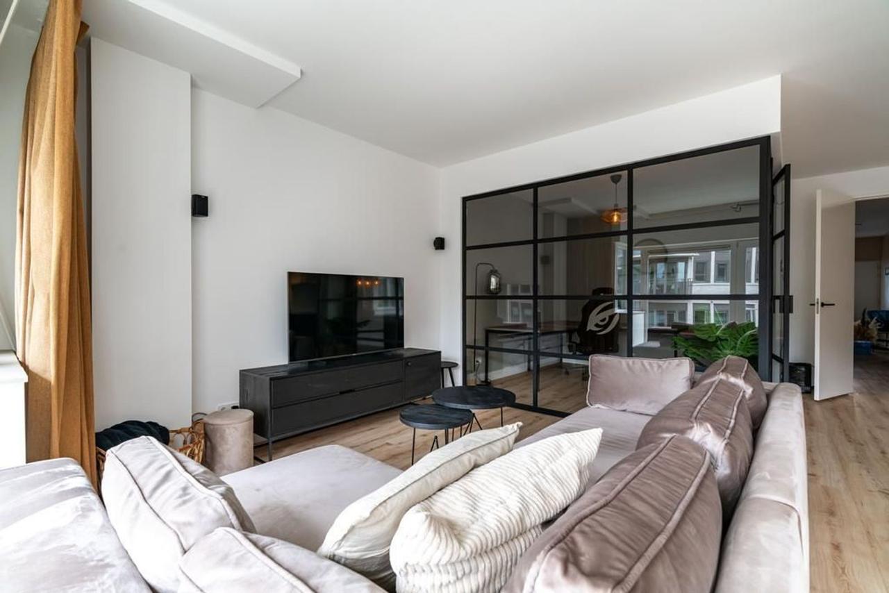 Gemeubileerd 5-kamerappartement met parking - Afbeelding 14