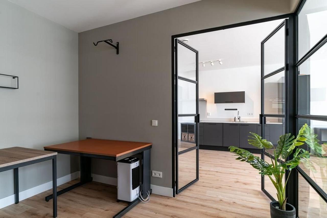 Gemeubileerd 5-kamerappartement met parking - Afbeelding 19