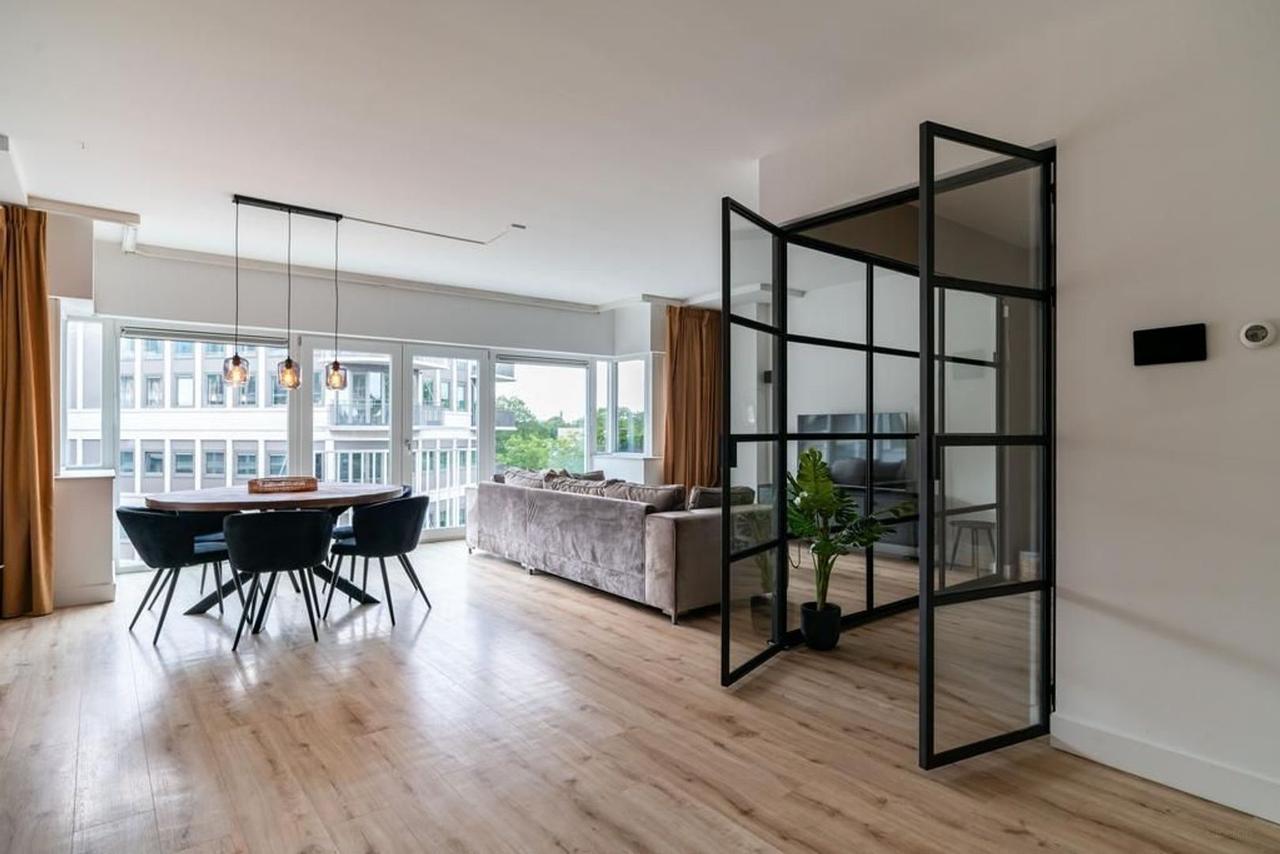 Gemeubileerd 5-kamerappartement met parking - Afbeelding 20