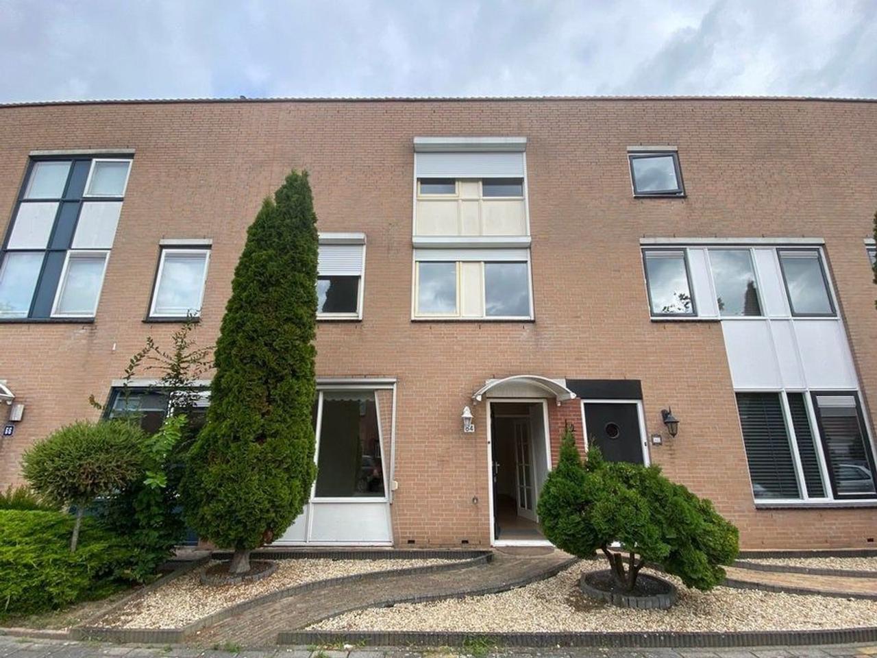 Available now: 3-bedroom house - Image 1