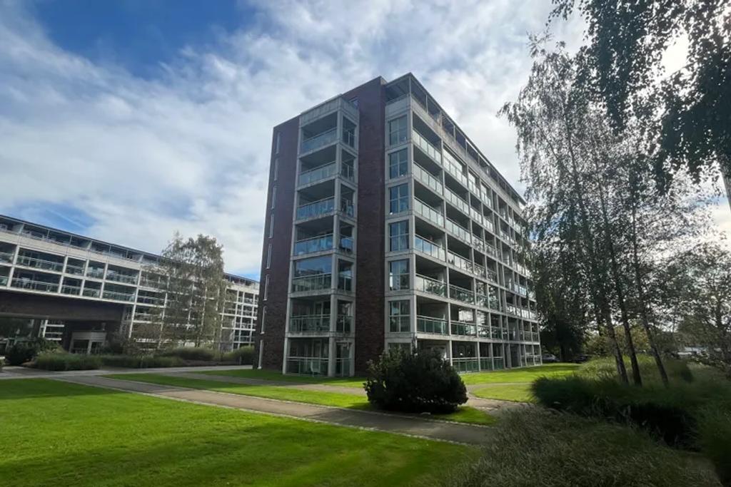 149 m² appartement met balkon in Veldhoven - Afbeelding 1