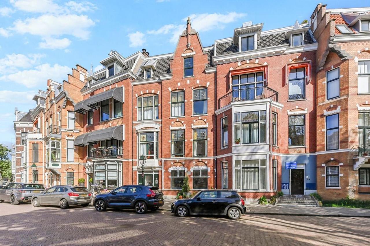 Benedenwoning met tuin aan het Sweelinckplein - Afbeelding 1