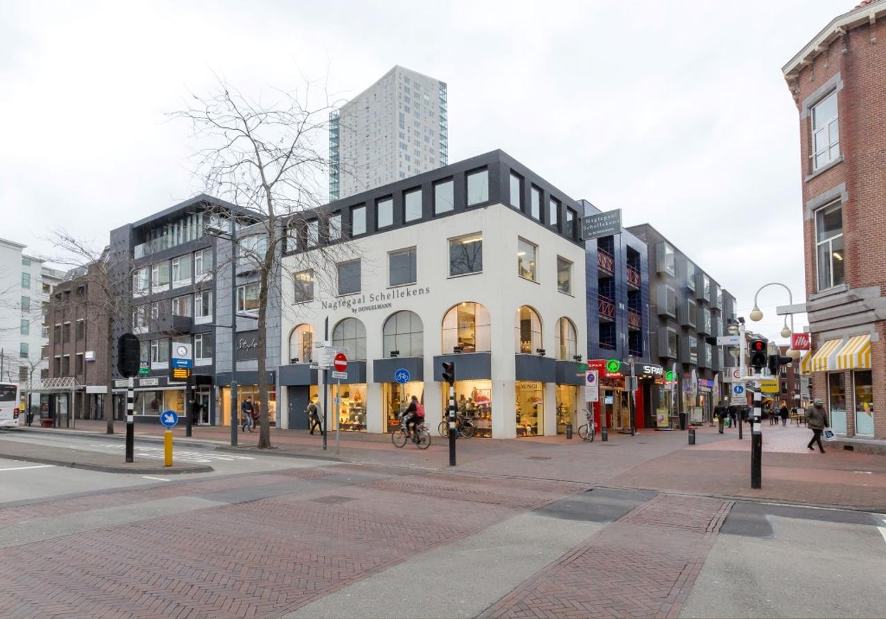 Gemeubileerde studio met balkon in centrum - Afbeelding 8