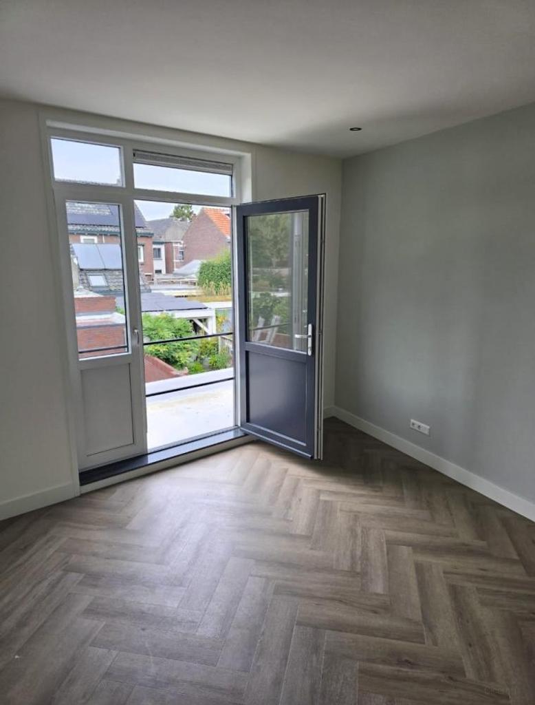 Studio with balcony and air conditioning in Goirle - Image 2