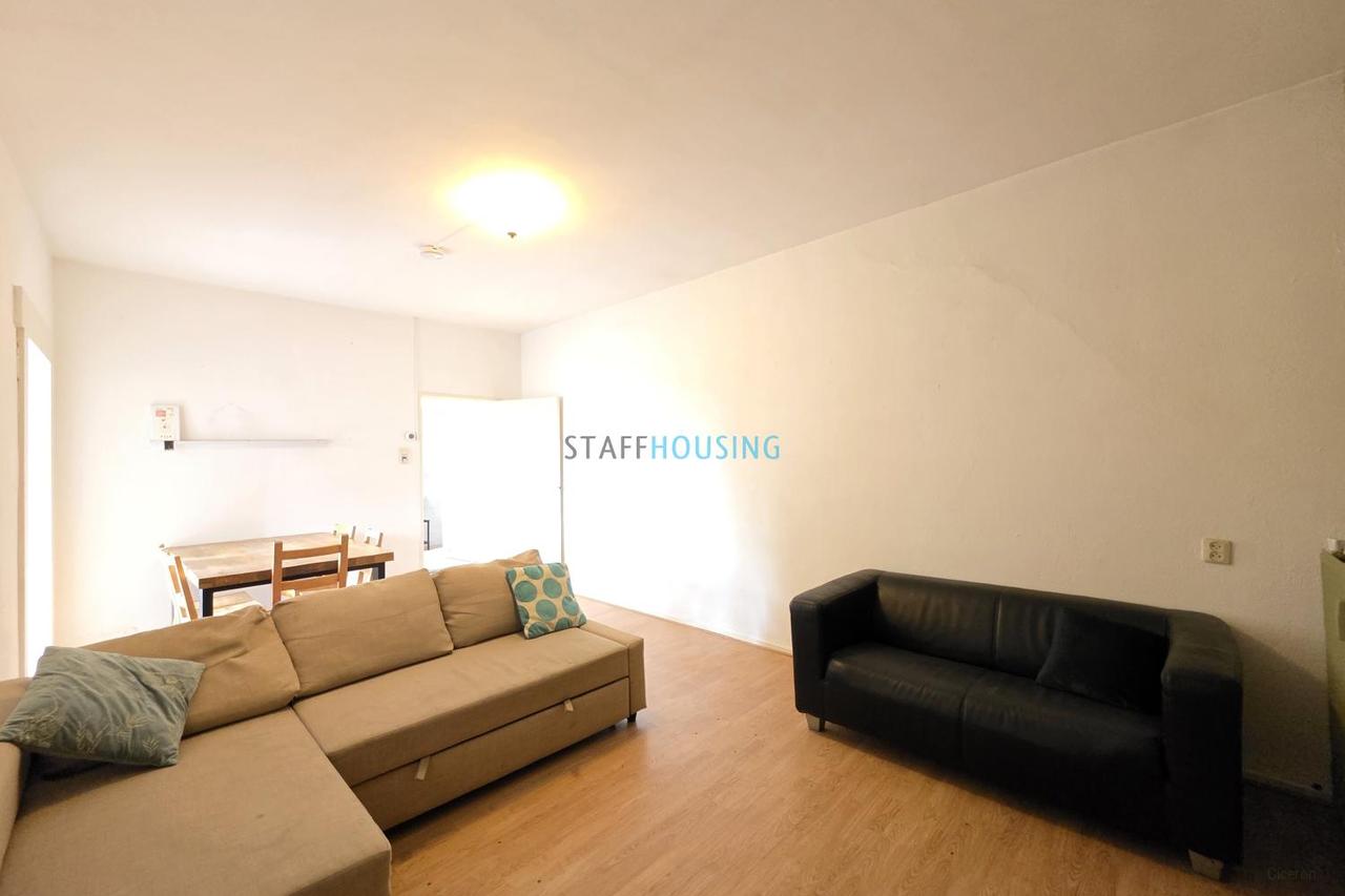 110 m² met 4 slaapkamers en balkon - Afbeelding 3