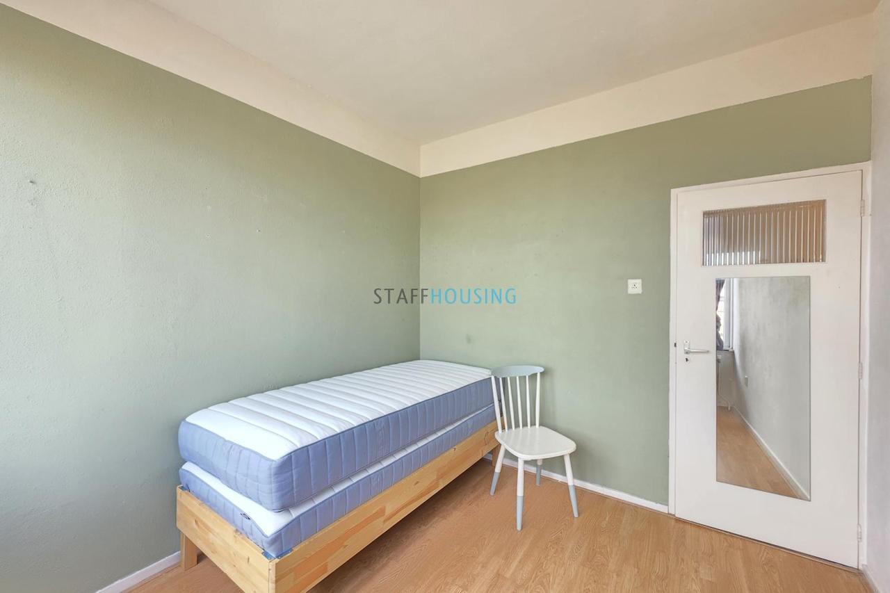 110 m² met 4 slaapkamers en balkon - Afbeelding 9