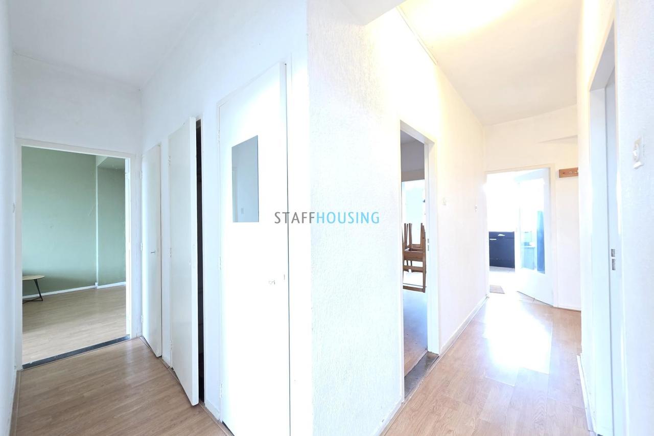110 m² met 4 slaapkamers en balkon - Afbeelding 21