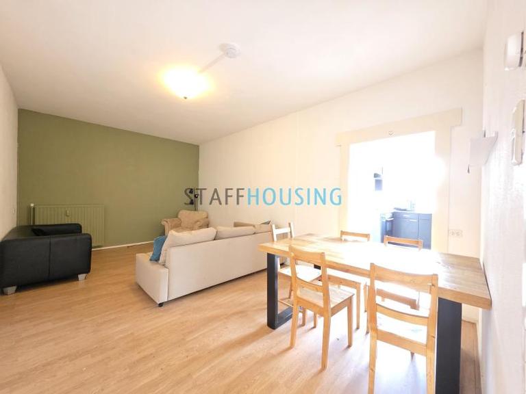 110 m² appartement met 4 slaapkamers - Afbeelding 4