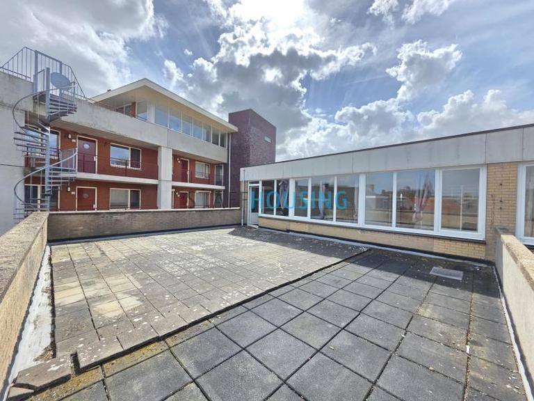 110 m² appartement met 4 slaapkamers - Afbeelding 13