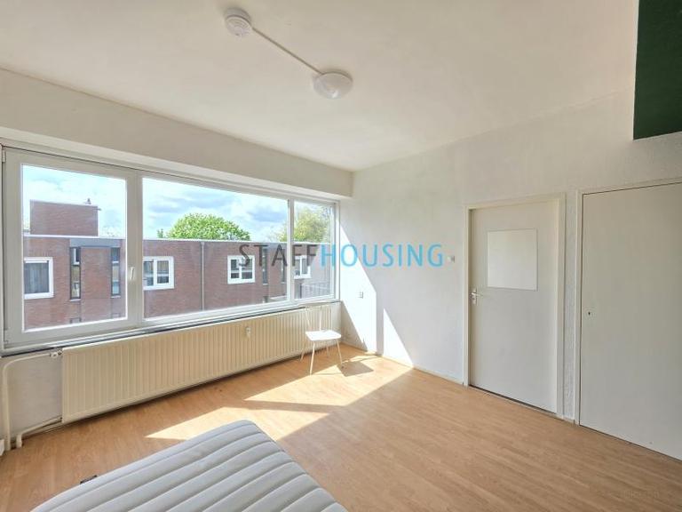 110 m² appartement met 4 slaapkamers - Afbeelding 26