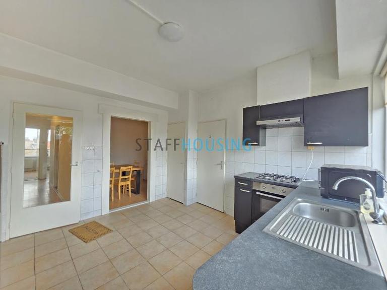 110 m² appartement met 4 slaapkamers - Afbeelding 30