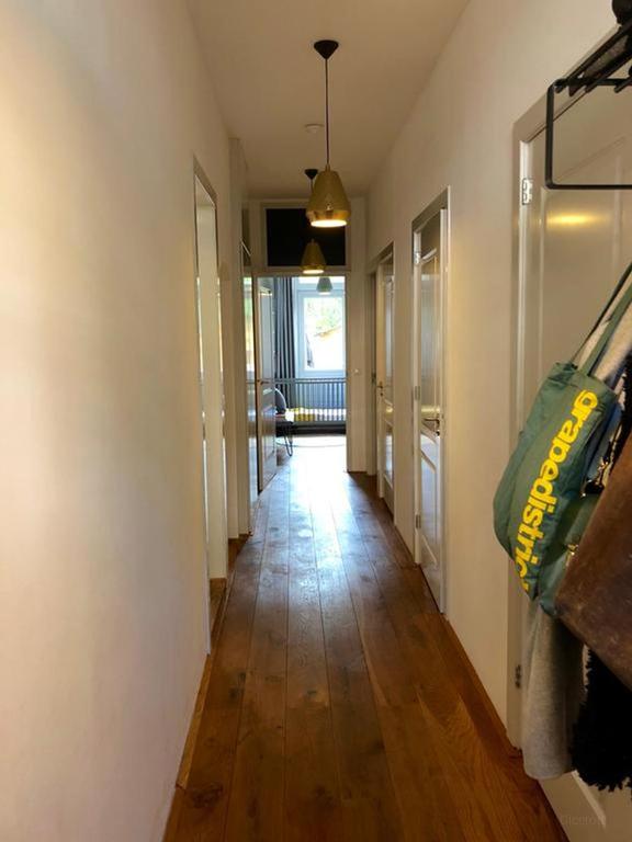 Apartment with 90 m² garden - Image 12