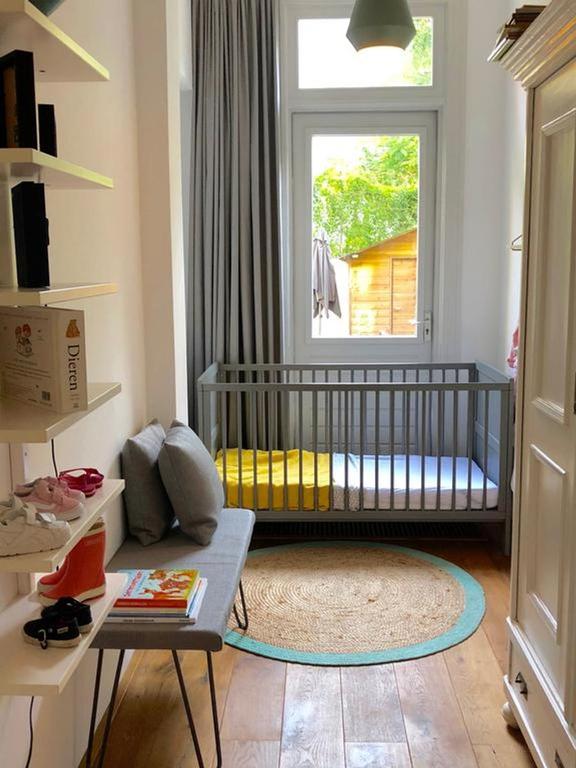Apartment with 90 m² garden - Image 16