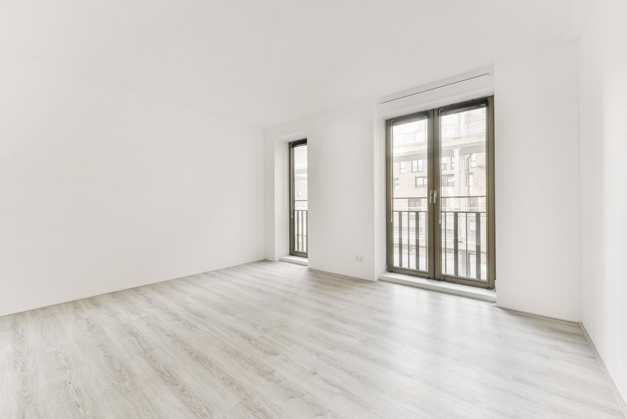 98 m² apartment with elevator in Amsterdam - Image 3