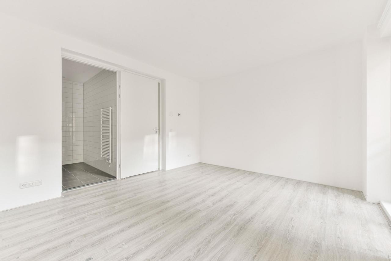 98 m² apartment with elevator in Amsterdam - Image 5