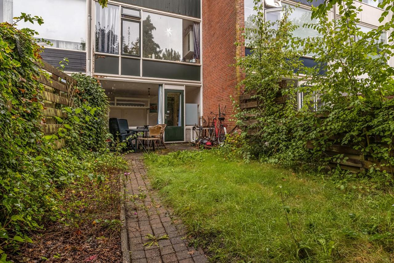 Gemeubileerde kamer met veel licht - Afbeelding 12