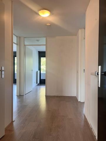 2-slaapkamerappartement met balkon - Afbeelding 2