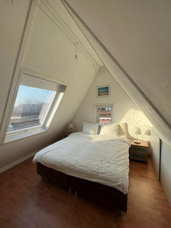 Furnished townhouse in the heart of Weesp - Image 9