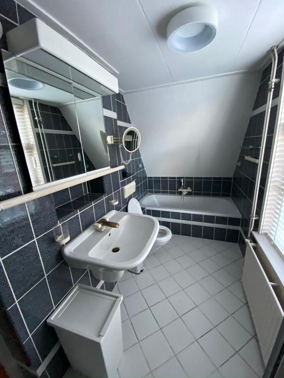 Furnished townhouse in the heart of Weesp - Image 10