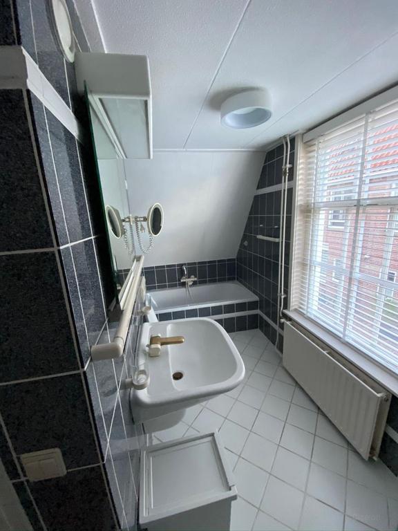 Furnished townhouse in the heart of Weesp - Image 11