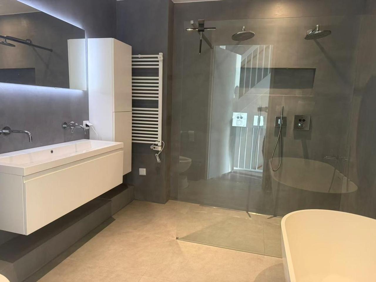 Split-level gezinshuis met waterzicht - Afbeelding 8