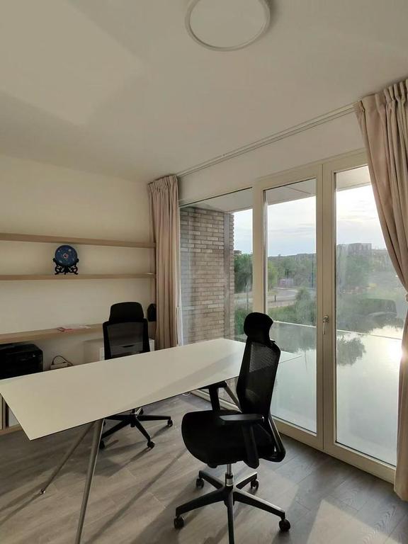 Split-level gezinshuis met waterzicht - Afbeelding 15