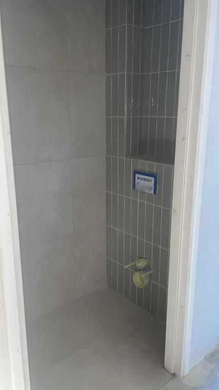 Newly Built Apartment with 3 Bedrooms - Image 8