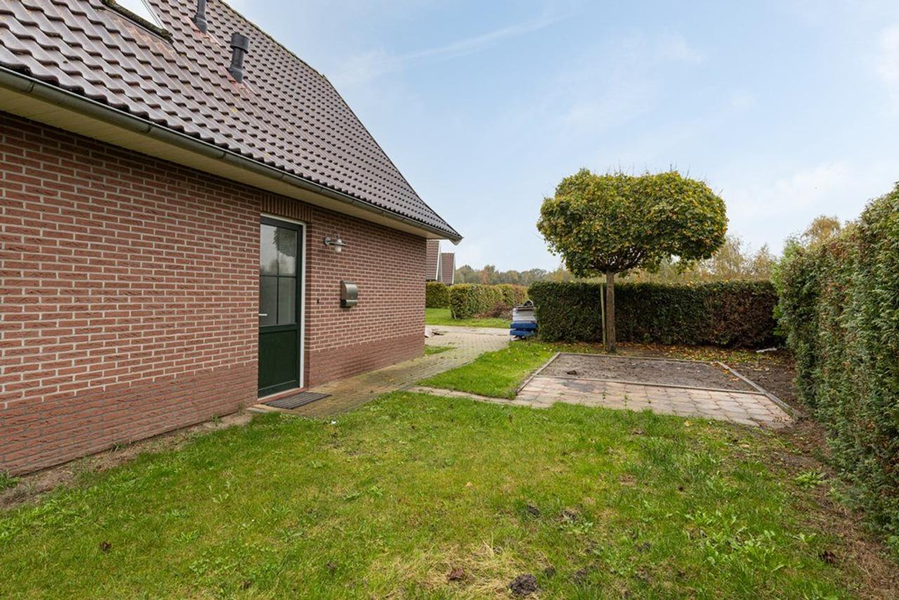 Vrij aan het kanaal met sauna - Afbeelding 21