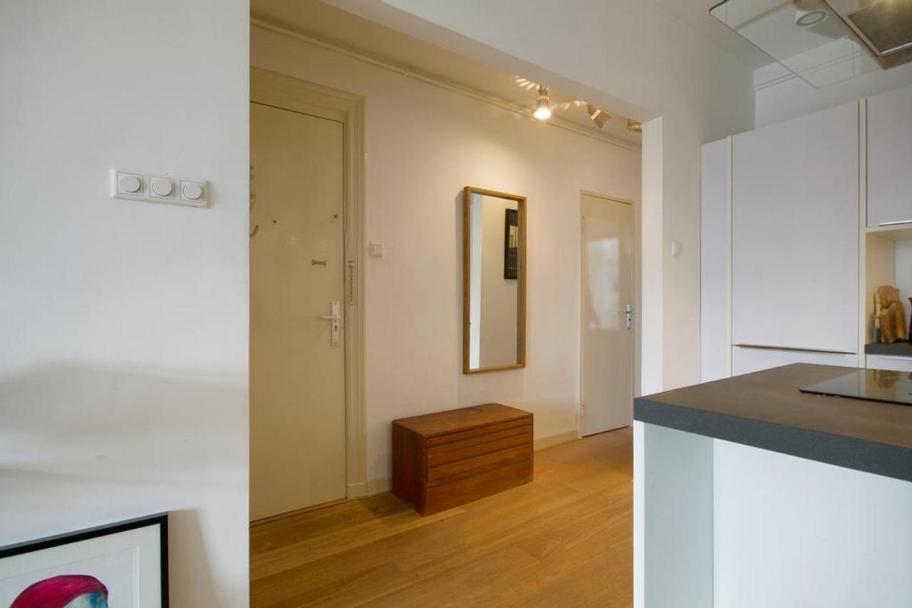 Gemeubileerd appartement met balkon - Afbeelding 11