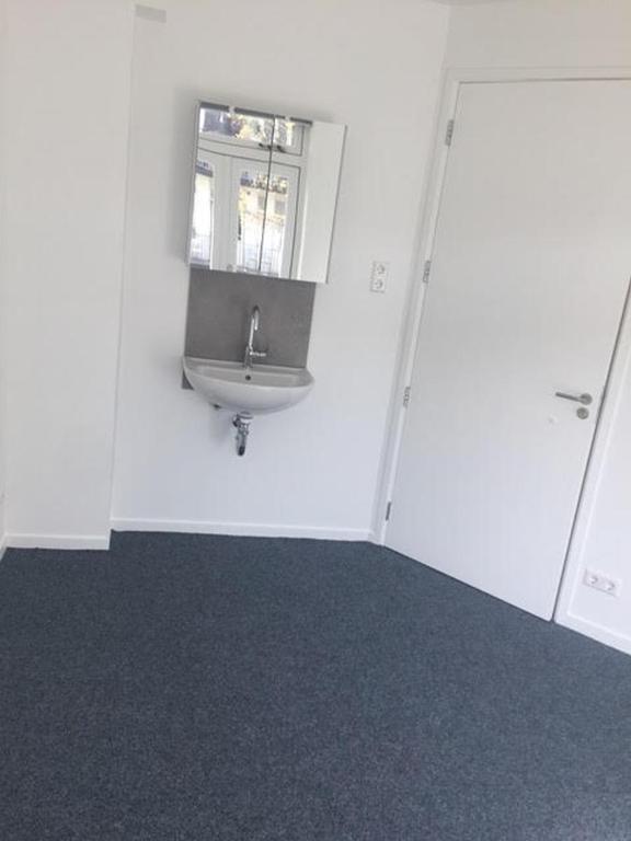 3 slaapkamers en oostbalkon in Amsterdam - Afbeelding 13