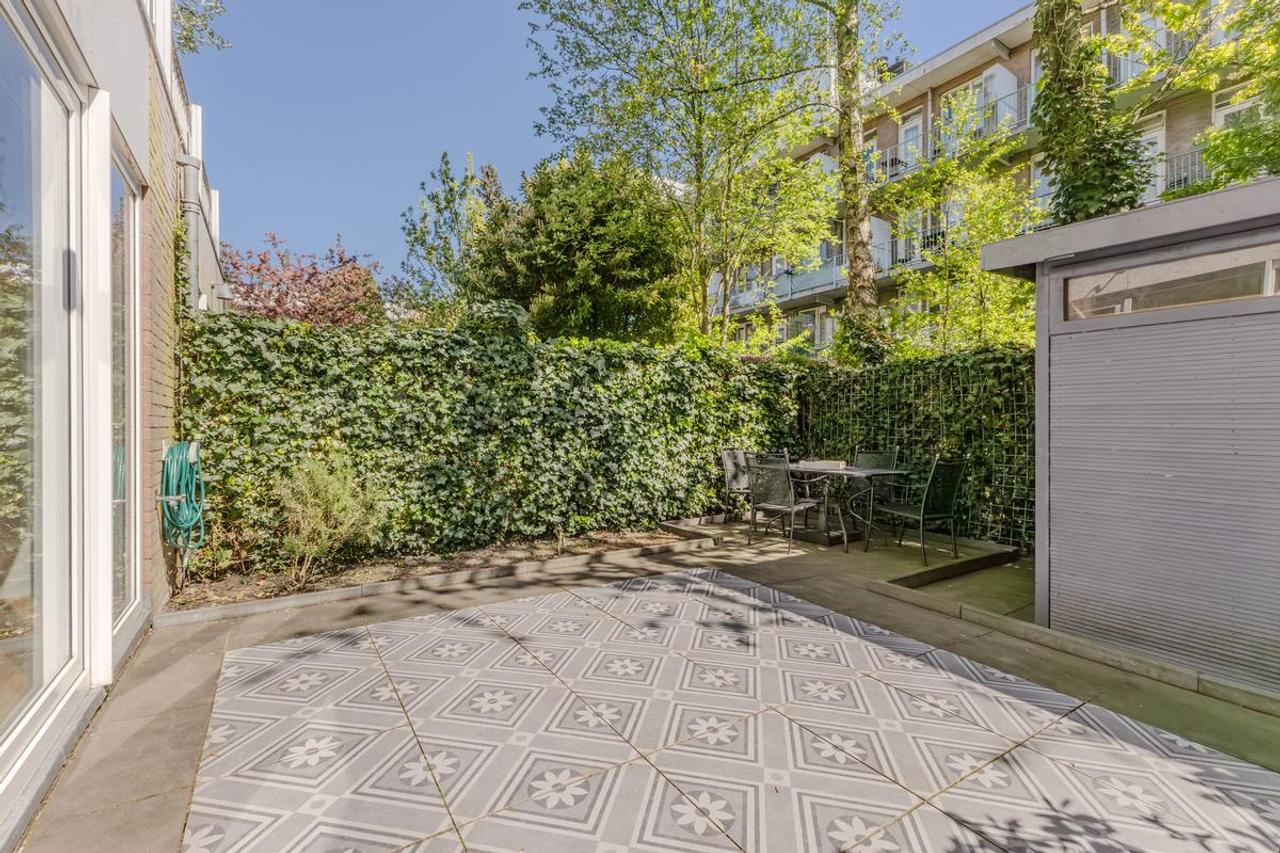 Dubbel benedenhuis met 2 tuinen - Afbeelding 12